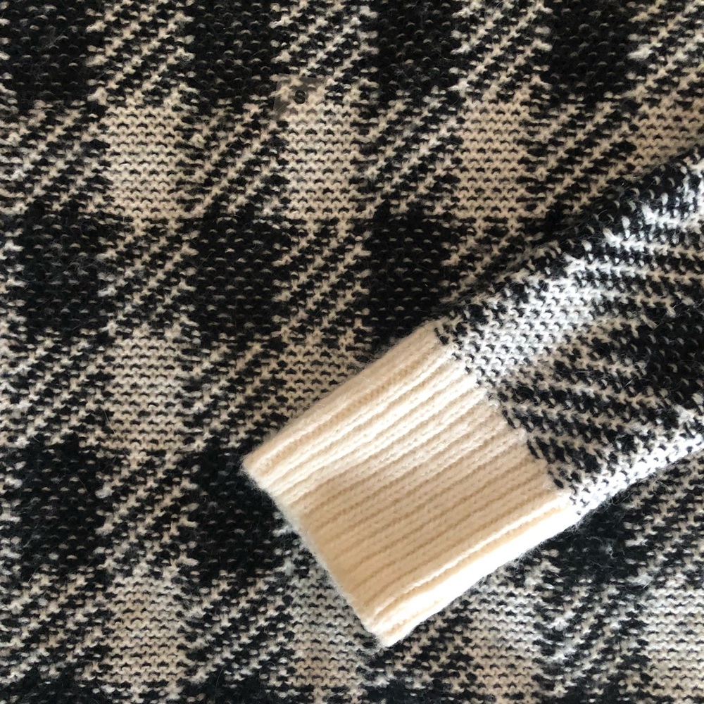 Express Black & Cream Plaid Style Sweater - Picture 4 of 5